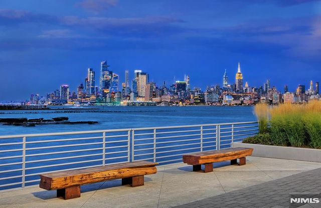 20 Newport Parkway 2303, Jersey City, NJ 07310