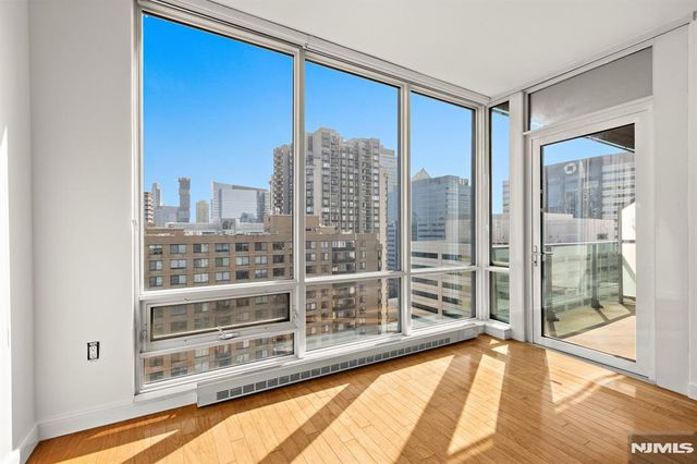 20 Newport Parkway 2303, Jersey City, NJ 07310
