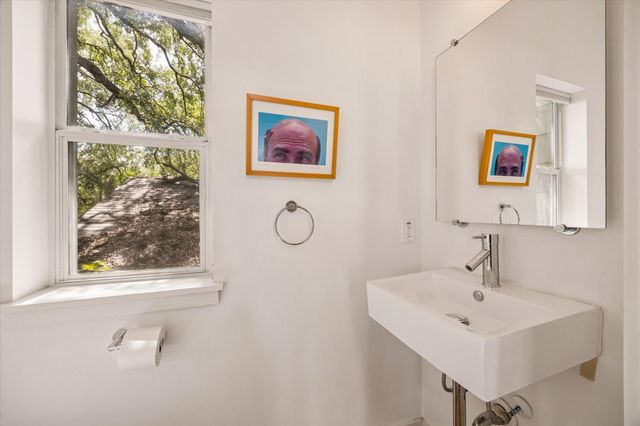 112 Byrne Street D, Houston, TX 77009