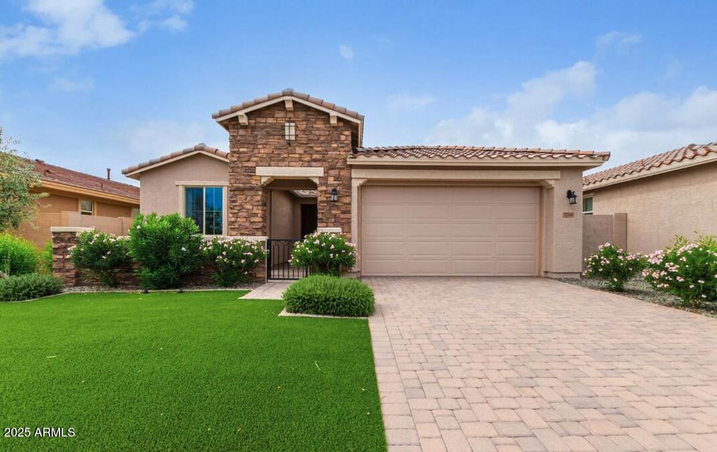 5214 N 188th Lane, Litchfield Park, AZ 85340