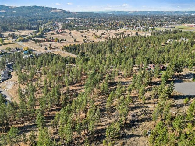 12616 E Chester Ridge Ln, Spokane, WA 99206