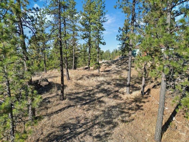 12616 E Chester Ridge Ln, Spokane, WA 99206