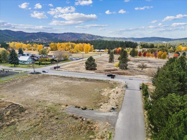 12616 E Chester Ridge Ln, Spokane, WA 99206