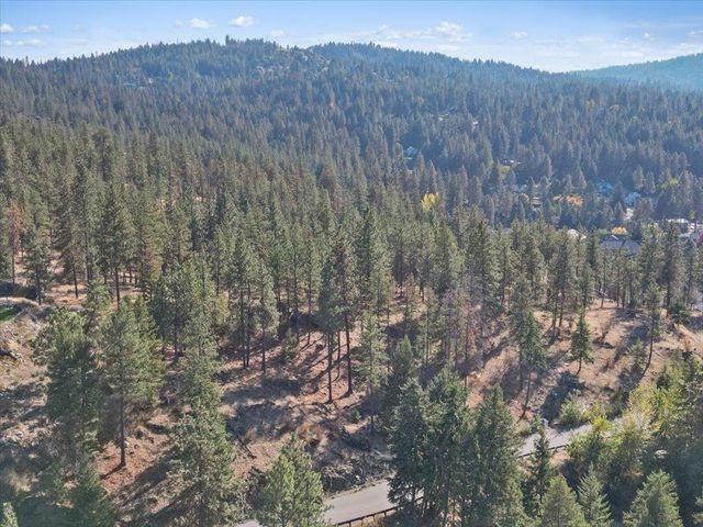 12616 E Chester Ridge Ln, Spokane, WA 99206