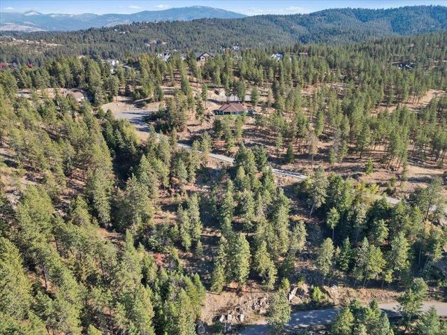 12616 E Chester Ridge Ln, Spokane, WA 99206