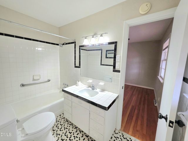 401 N Lincoln Street, Benson, NC 27504