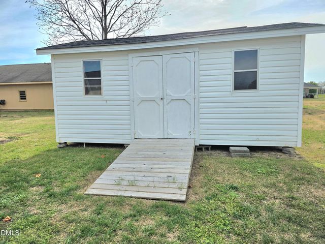 401 N Lincoln Street, Benson, NC 27504