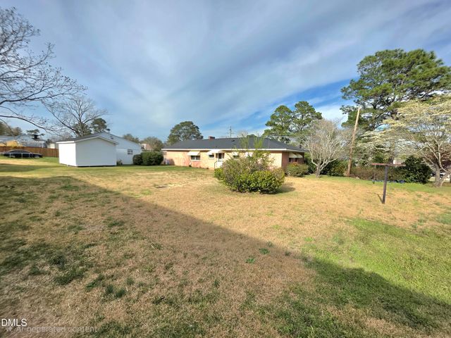 401 N Lincoln Street, Benson, NC 27504