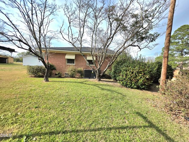 401 N Lincoln Street, Benson, NC 27504