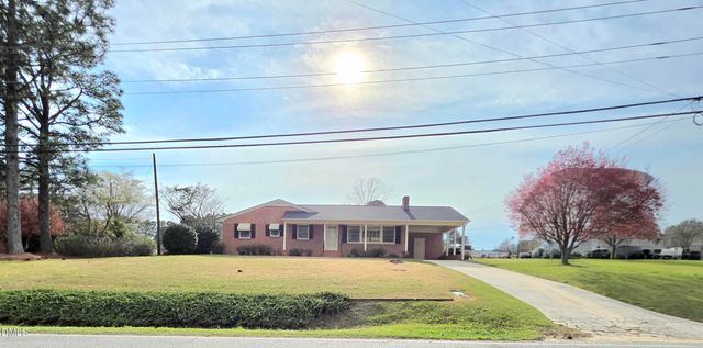 401 N Lincoln Street, Benson, NC 27504