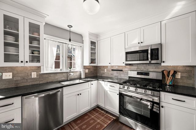 56 N BROOKSIDE RD, Springfield, PA 19064