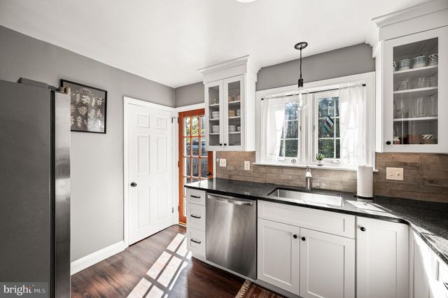 56 N BROOKSIDE RD, Springfield, PA 19064