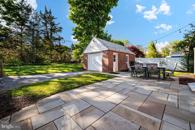 56 N BROOKSIDE RD, Springfield, PA 19064