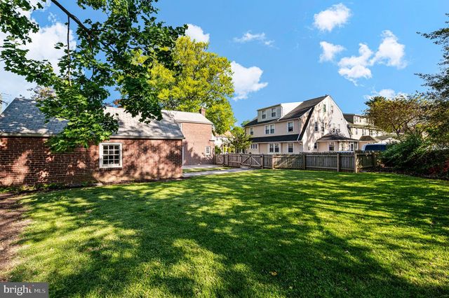 56 N BROOKSIDE RD, Springfield, PA 19064