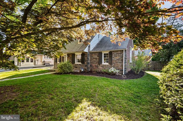 56 N BROOKSIDE RD, Springfield, PA 19064