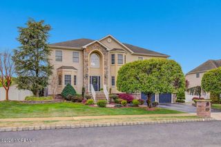 5 Selma Lane, Hazlet, NJ 07730