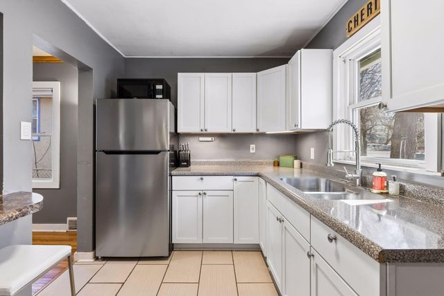 1108 6th Street E, Saint Paul, MN 55106