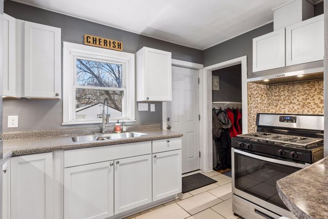 1108 6th Street E, Saint Paul, MN 55106