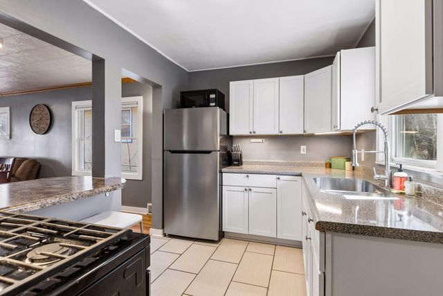 1108 6th Street E, Saint Paul, MN 55106