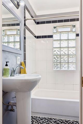 1108 6th Street E, Saint Paul, MN 55106