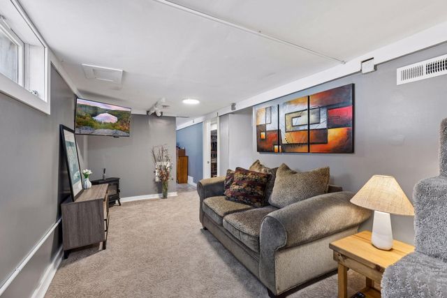 1108 6th Street E, Saint Paul, MN 55106