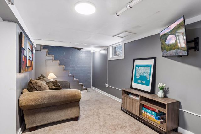 1108 6th Street E, Saint Paul, MN 55106