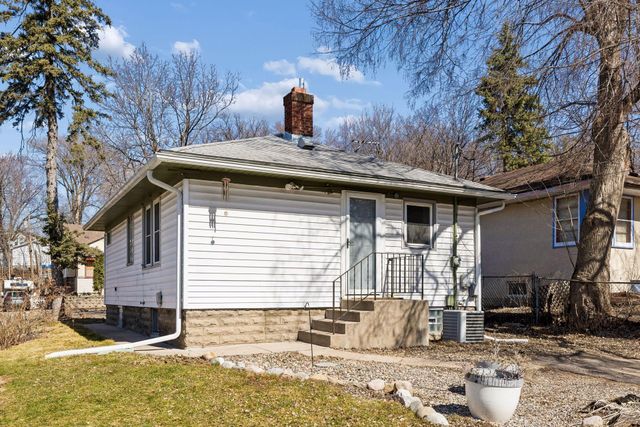 1108 6th Street E, Saint Paul, MN 55106