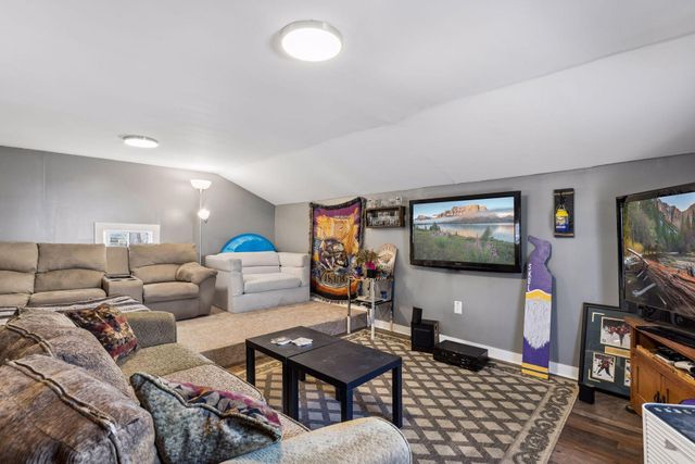 1108 6th Street E, Saint Paul, MN 55106