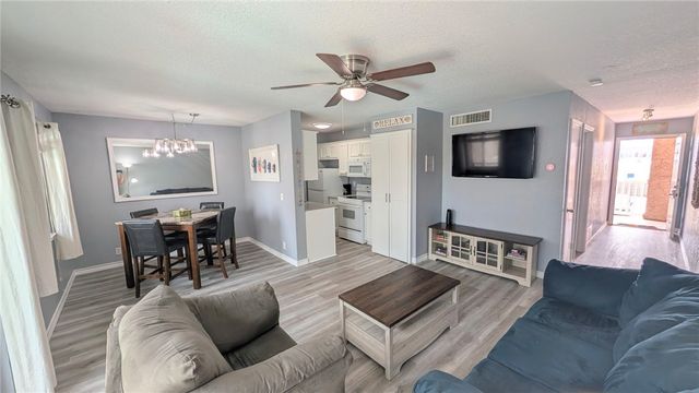 14428 Compass St 204, Corpus Christi, TX 78418