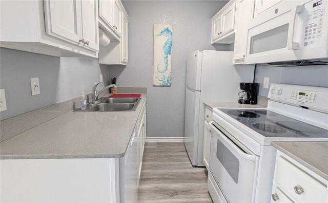 14428 Compass St 204, Corpus Christi, TX 78418