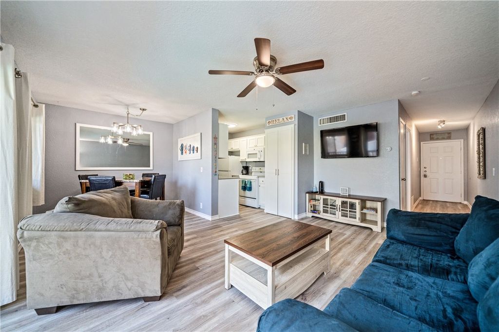 14428 Compass St 204, Corpus Christi, TX 78418 — photo 5