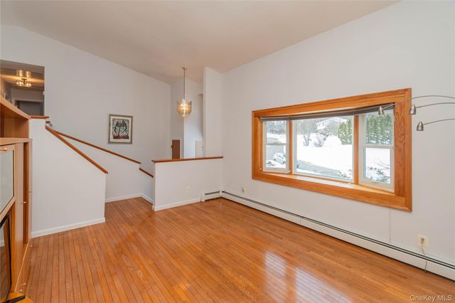 11 Shaker Court, New Windsor, NY 12553