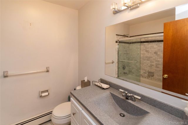 11 Shaker Court, New Windsor, NY 12553