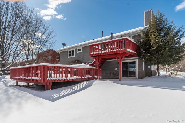 11 Shaker Court, New Windsor, NY 12553