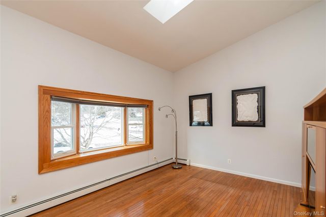 11 Shaker Court, New Windsor, NY 12553