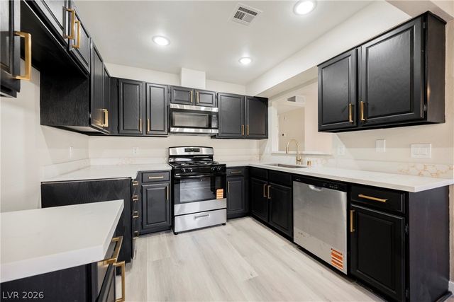 1751 East Reno Avenue 132, Las Vegas, NV 89119