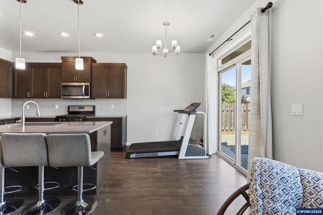 1262 Daylily St, Woodburn, OR 97071