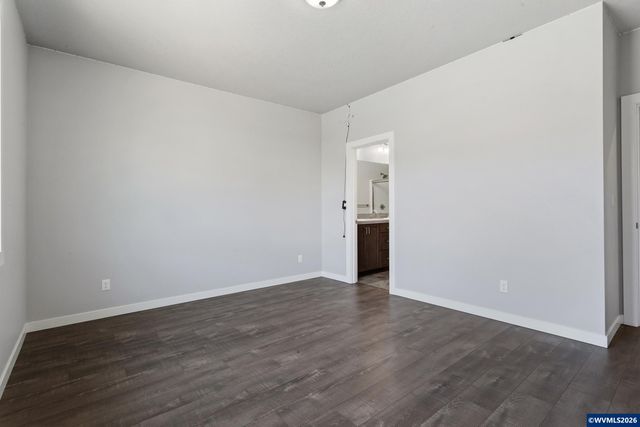 1262 Daylily St, Woodburn, OR 97071