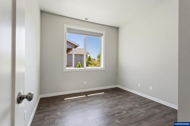 1262 Daylily St, Woodburn, OR 97071
