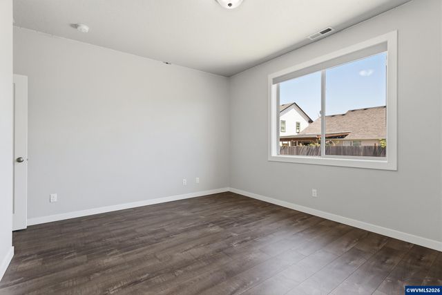 1262 Daylily St, Woodburn, OR 97071
