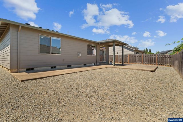 1262 Daylily St, Woodburn, OR 97071
