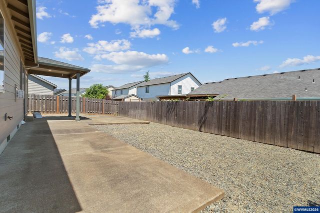 1262 Daylily St, Woodburn, OR 97071