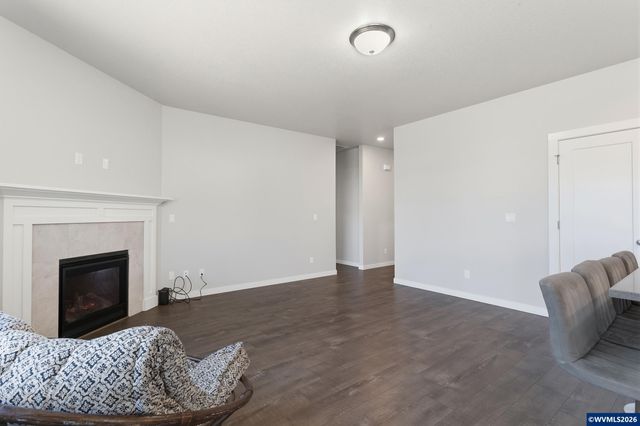 1262 Daylily St, Woodburn, OR 97071