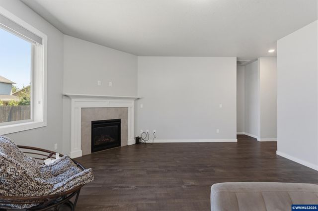 1262 Daylily St, Woodburn, OR 97071