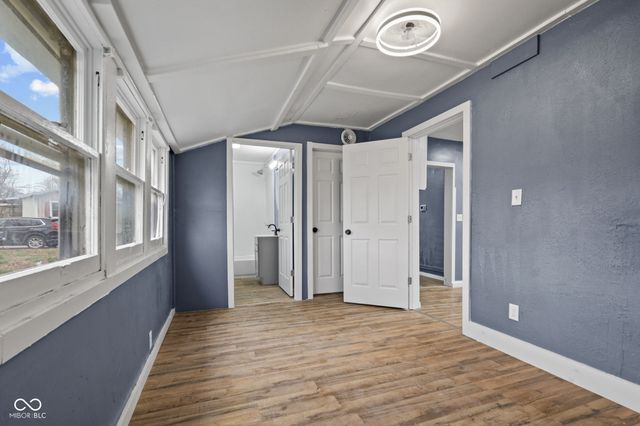 9712 N Price Street, Knightsville, IN 47857