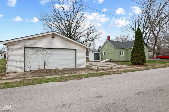 9712 N Price Street, Knightsville, IN 47857