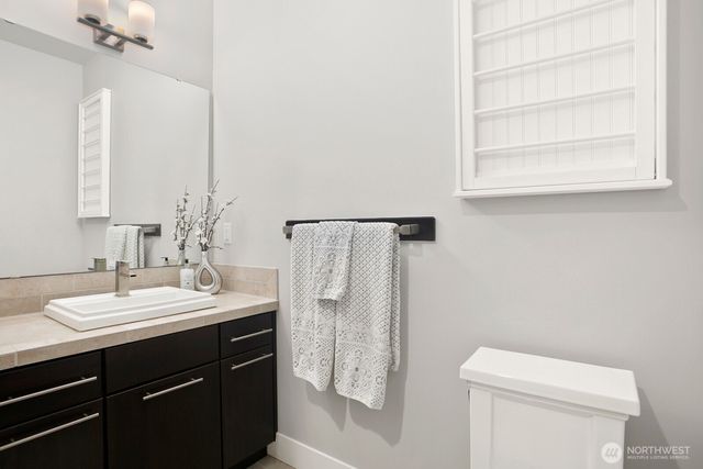 20025 6th Place W, Lynnwood, WA 98036