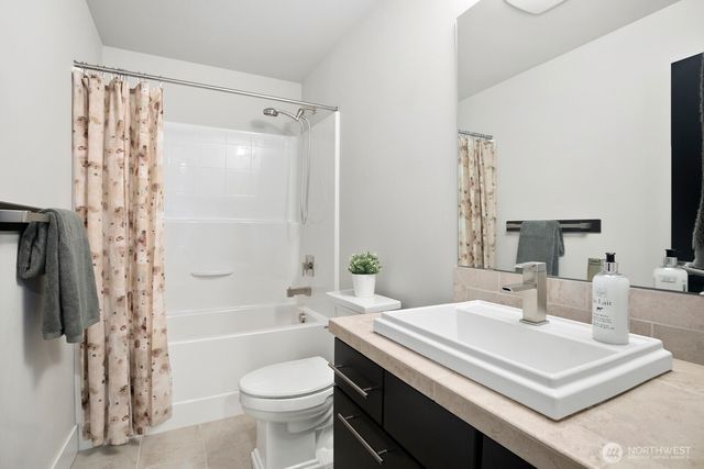 20025 6th Place W, Lynnwood, WA 98036