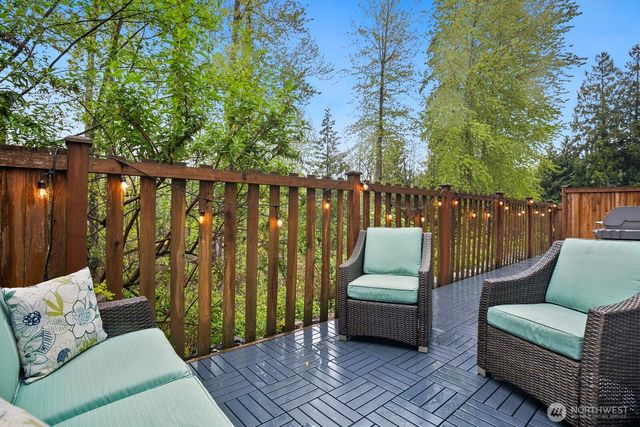 20025 6th Place W, Lynnwood, WA 98036