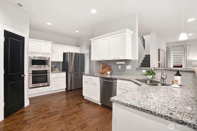 20025 6th Place W, Lynnwood, WA 98036